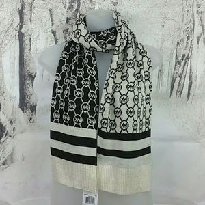 🛑 SOLD Michael Kors MK Sparkly Cream/Black Scarf